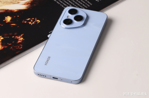 金岭速配 荣耀500 Pro再次揭秘: 7000mAh+潜望长焦, 同价位能否称王?
